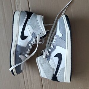 Jordan Retro 1 grey suede and white canvas